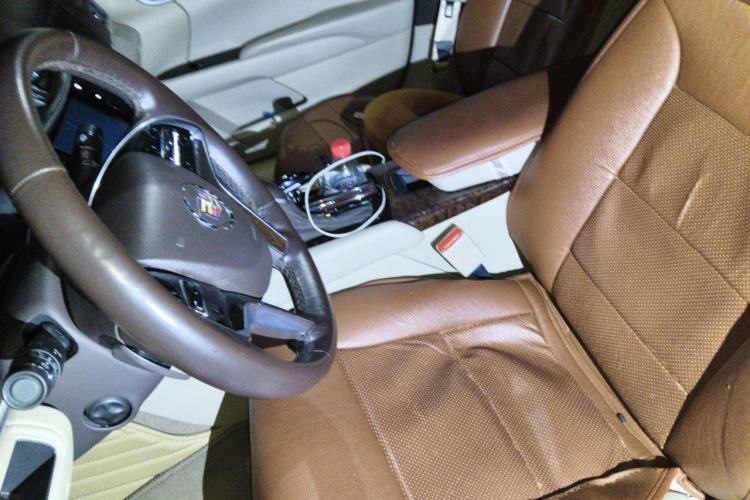 Used Cadillac XTS 2014 28T Comfort Version Left Front Seat