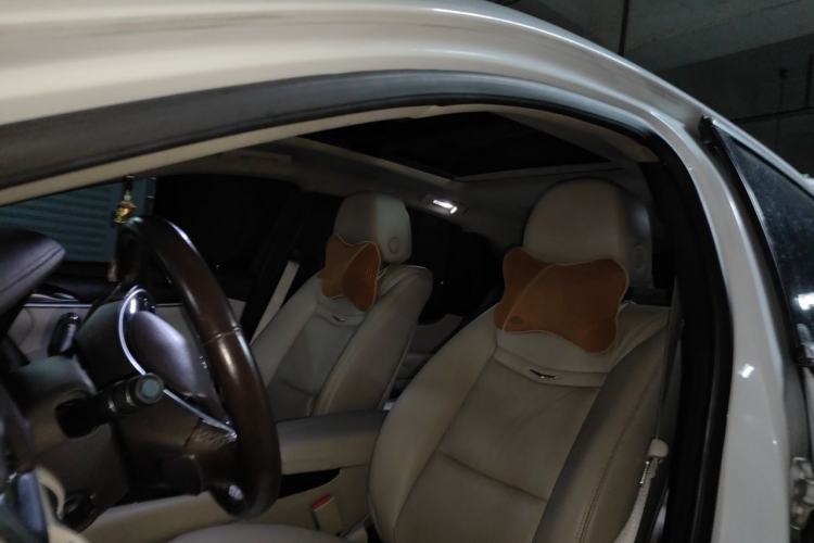 Used Cadillac XTS 2014 28T Comfort Version Left Front Seat