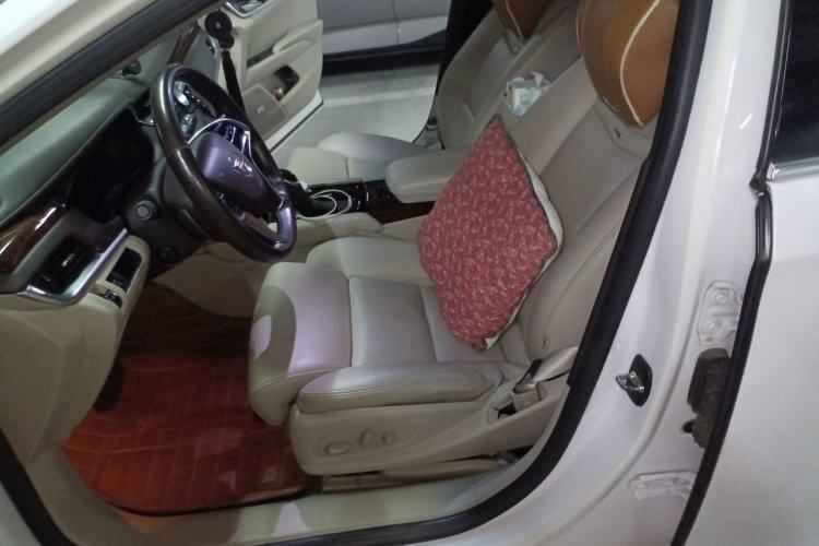 Used Cadillac XTS 2014 28T Luxury Model Left Front Seat