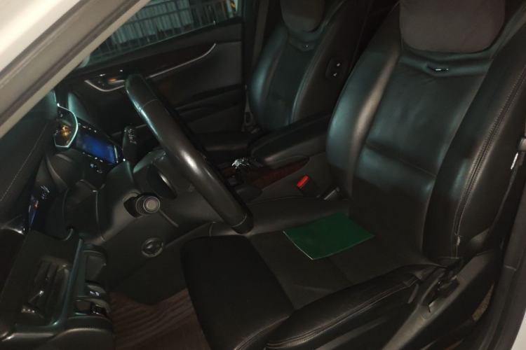 Used Cadillac XTS 2014 28T Luxury Model Left Front Seat