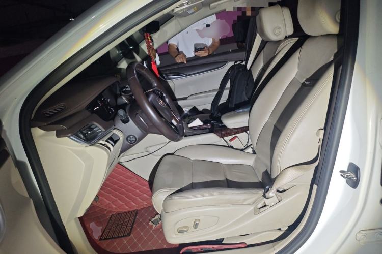 Used Cadillac XTS 2014 28T Comfort Version Left Front Seat