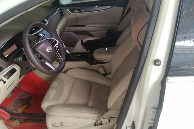 Used Cadillac XTS 2014 28T Comfort Version Left Front Seat