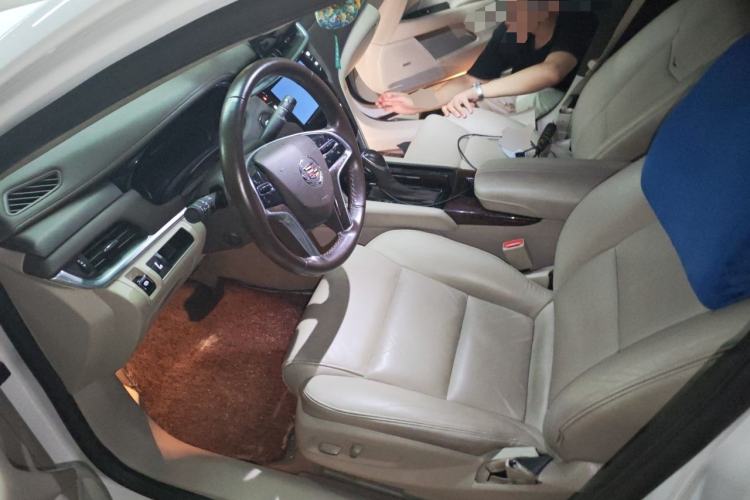 Used Cadillac XTS 2014 28T Comfort Version Left Front Seat