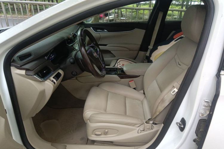 Used Cadillac XTS 2014 28T Comfort Version Left Front Seat