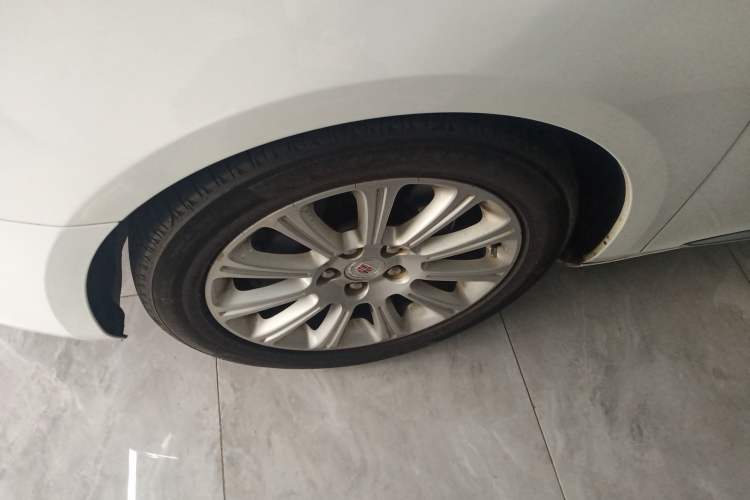 Used Cadillac XTS 2014 28T Comfort Version Left Front Wheel Hub