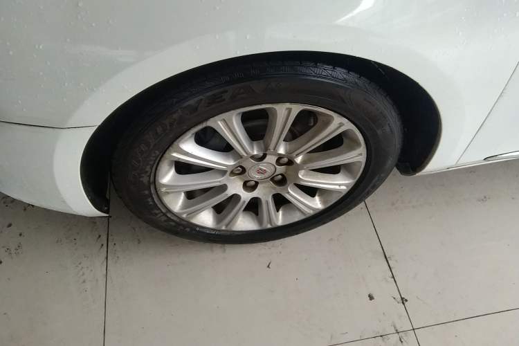 Used Cadillac XTS 2014 28T Comfort Version Left Front Wheel Hub