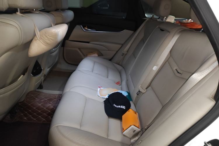 Used Cadillac XTS 2014 28T Comfort Version Left Rear Seat