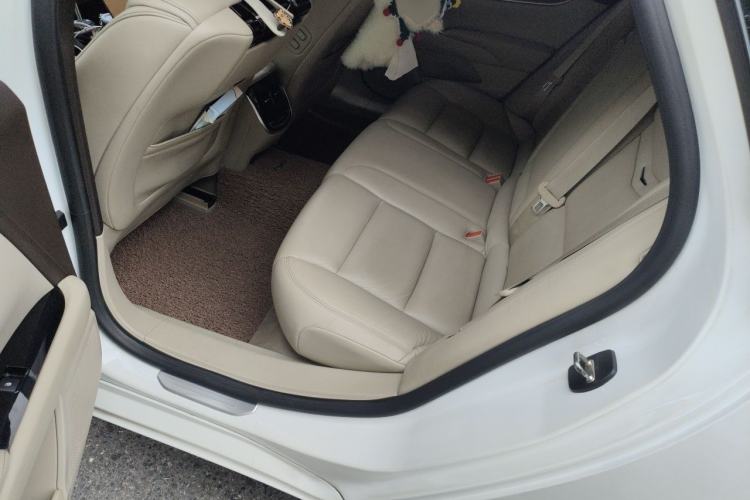 Used Cadillac XTS 2014 28T Luxury Model Left Rear Seat