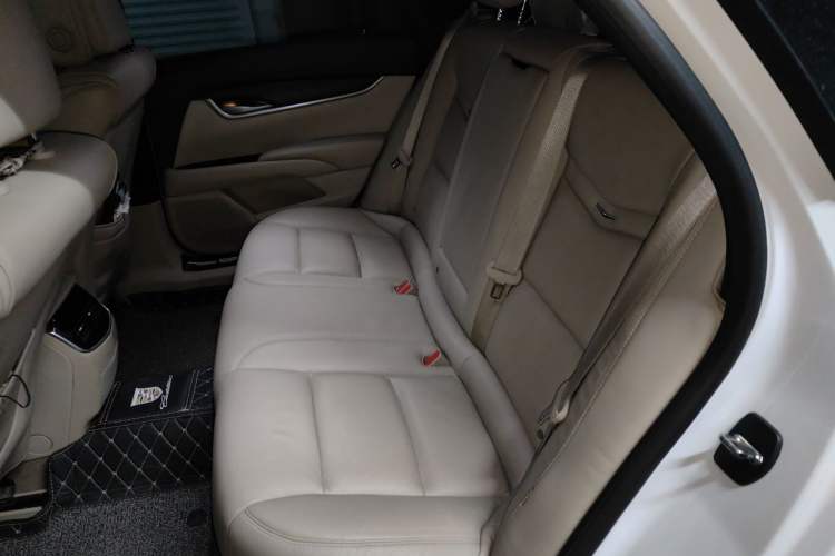 Used Cadillac XTS 2014 28T Comfort Version Left Rear Seat