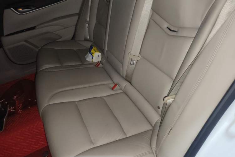 Used Cadillac XTS 2014 28T Comfort Version Left Rear Seat