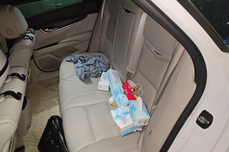 Used Cadillac XTS 2014 28T Comfort Version Left Rear Seat