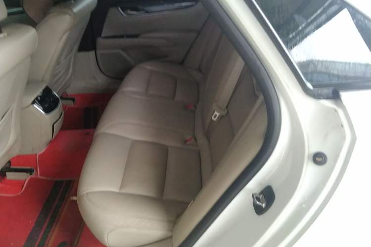 Used Cadillac XTS 2014 28T Comfort Version Left Rear Seat