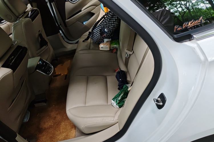 Used Cadillac XTS 2014 28T Platinum Edition Left Rear Seat