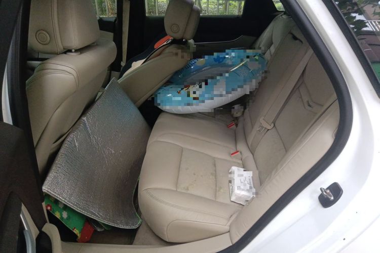 Used Cadillac XTS 2014 28T Comfort Version Left Rear Seat