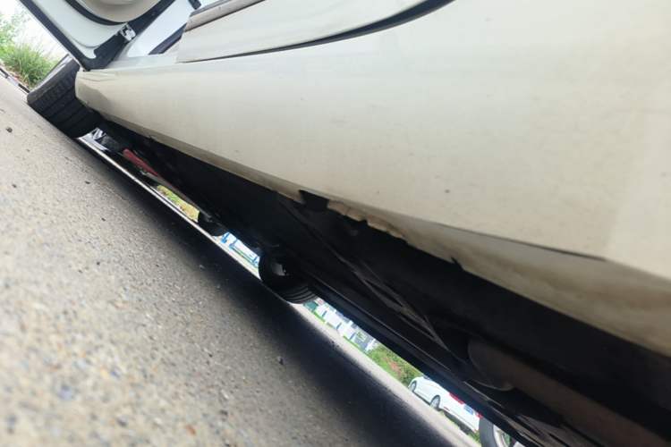 Used Cadillac XTS 2014 28T Comfort Version Left Side Sill