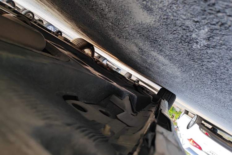 Used Cadillac XTS 2014 28T Comfort Version Left Side Sill