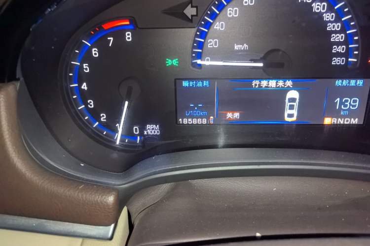 Used Cadillac XTS 2014 28T Comfort Version Odometer Close Up