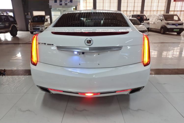 Used Cadillac XTS 2014 28T Comfort Version Rear
