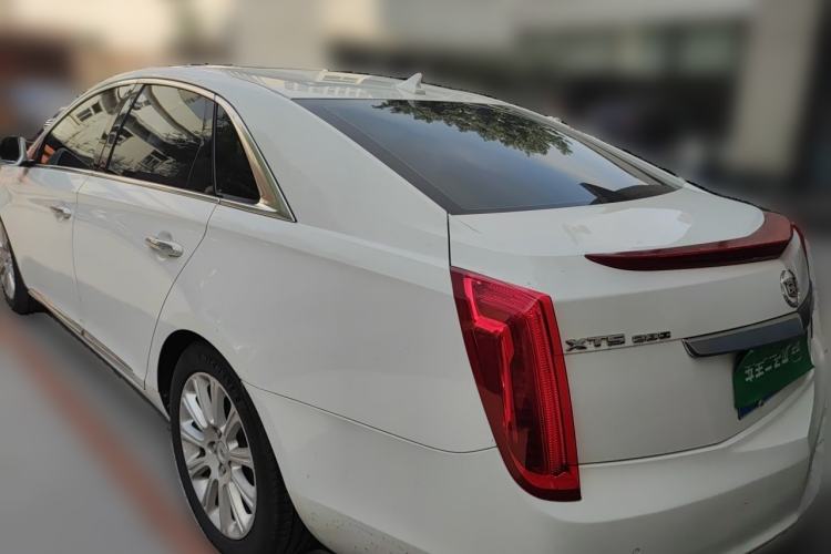 Used Cadillac XTS 2014 28T Elite Edition Rear Left 45 Deg
