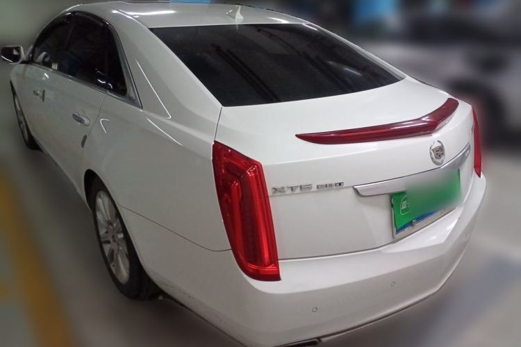 Used Cadillac XTS 2014 28T Luxury Model Rear Left 45 Deg