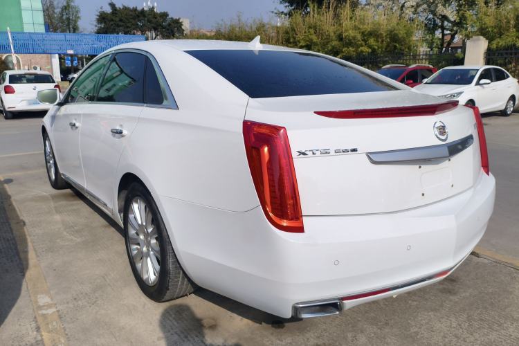 Used Cadillac XTS 2014 28T Luxury Model Rear Left 45 Deg