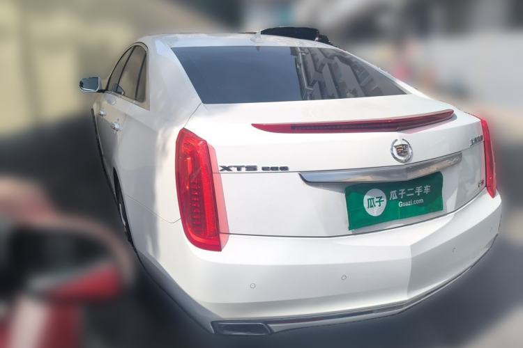 Used Cadillac XTS 2014 28T Platinum Edition Rear Left 45 Deg