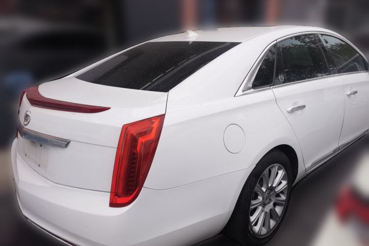 Used Cadillac XTS 2014 28T Comfort Version Rear Right 45 Deg