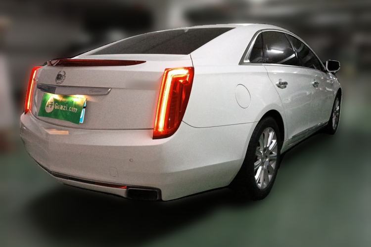 Used Cadillac XTS 2014 28T Comfort Version Rear Right 45 Deg