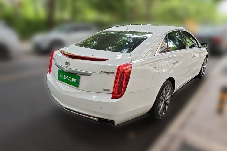 Used Cadillac XTS 2014 28T Platinum Edition Rear Right 45 Deg