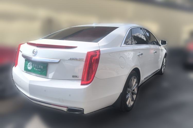Used Cadillac XTS 2014 28T Platinum Edition Rear Right 45 Deg