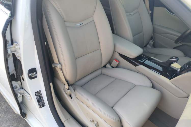 Used Cadillac XTS 2014 28T Luxury Model Right Front Seat