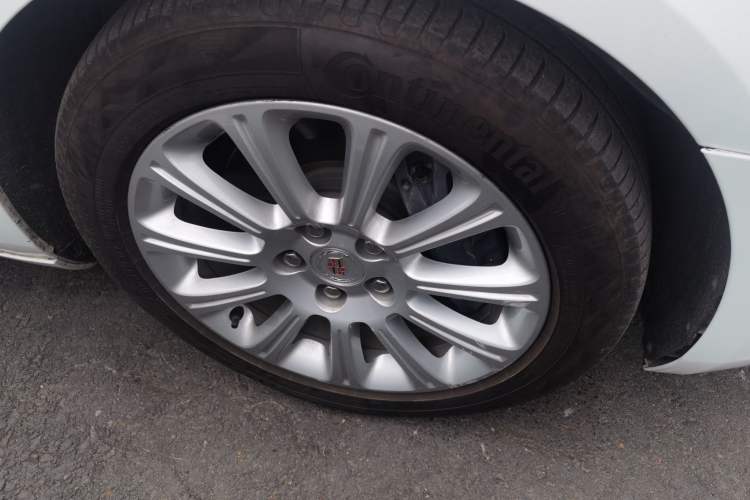 Used Cadillac XTS 2014 28T Comfort Version Right Front Wheel Hub