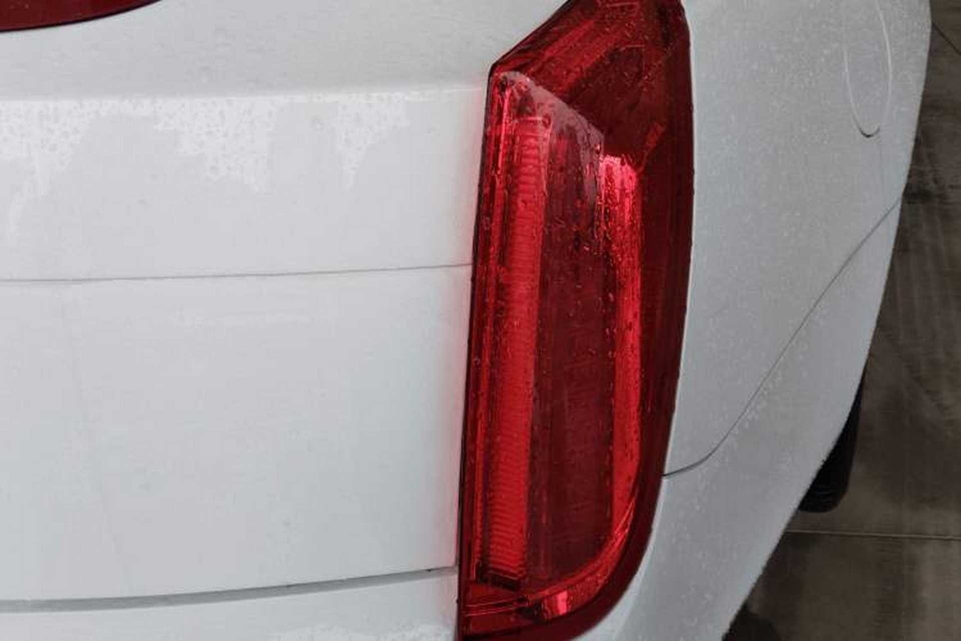 Used Cadillac XTS 2014 28T Comfort Version Right Rear Taillight