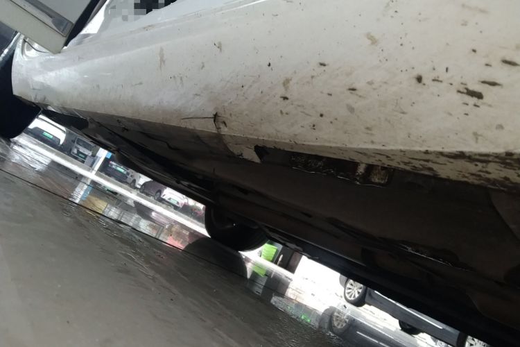 Used Cadillac XTS 2014 28T Comfort Version Right Side Sill
