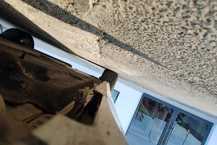 Used Cadillac XTS 2014 28T Comfort Version Right Side Sill