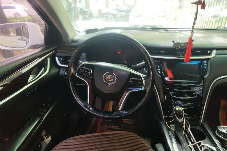 Used Cadillac XTS 2014 28T Luxury Model Steering Wheel