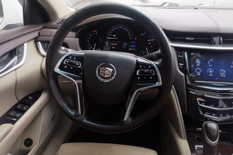 Used Cadillac XTS 2014 28T Comfort Version Steering Wheel