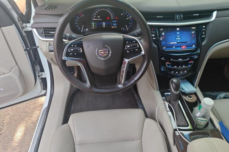 Used Cadillac XTS 2014 28T Comfort Version Steering Wheel