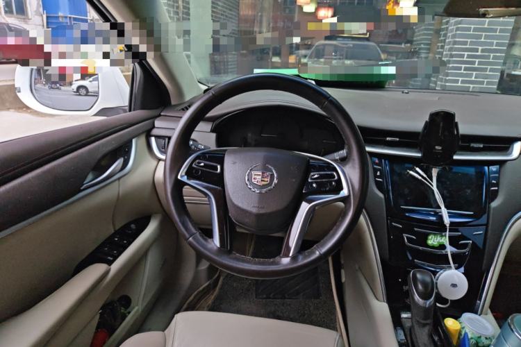 Used Cadillac XTS 2014 28T Comfort Version Steering Wheel