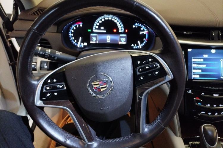 Used Cadillac XTS 2014 28T Comfort Version Steering Wheel