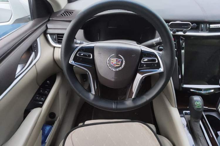 Used Cadillac XTS 2014 28T Comfort Version Steering Wheel