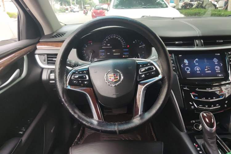 Used Cadillac XTS 2014 28T Luxury Model Steering Wheel