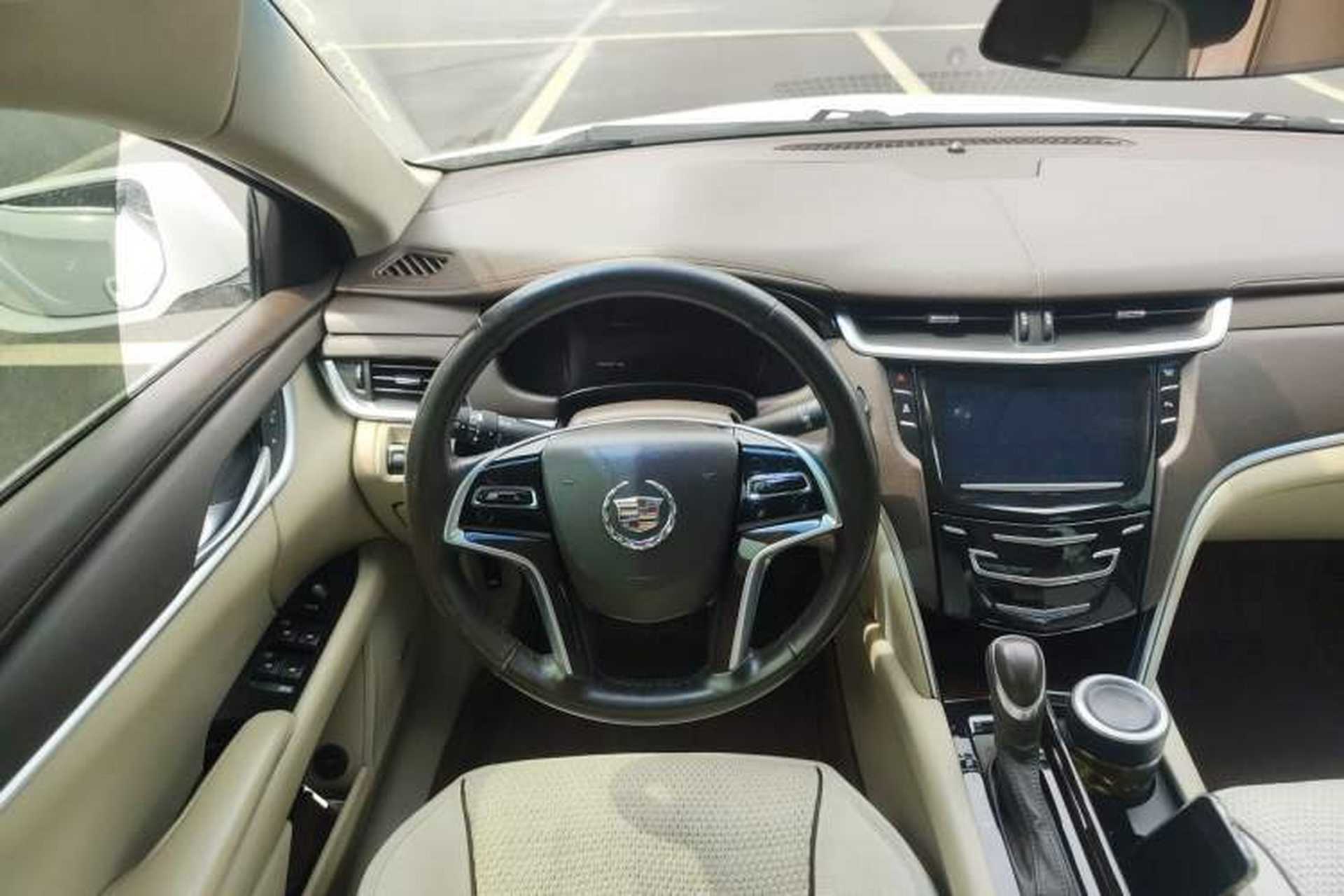 Used Cadillac XTS 2014 28T Comfort Version Steering Wheel