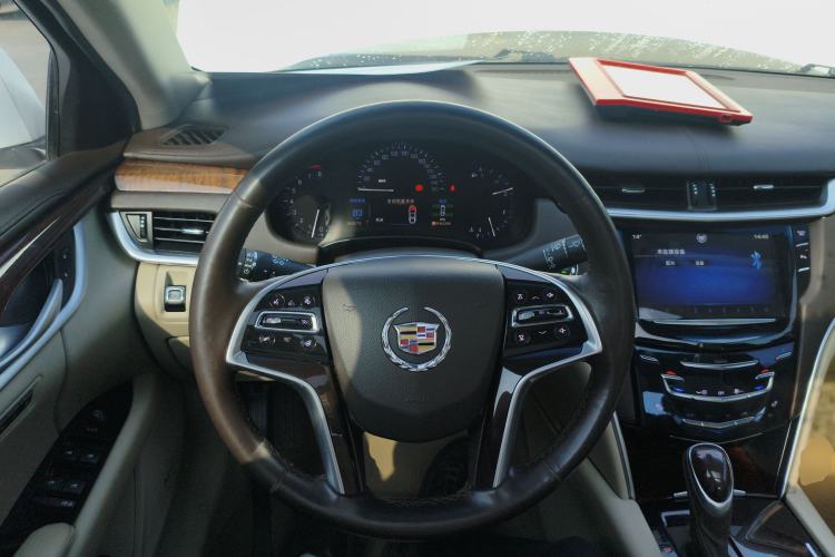 Used Cadillac XTS 2014 28T Luxury Model Steering Wheel