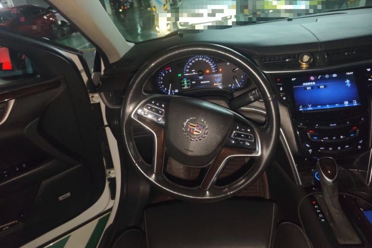 Used Cadillac XTS 2014 28T Luxury Model Steering Wheel