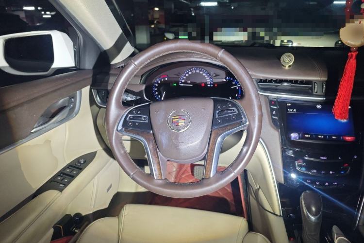 Used Cadillac XTS 2014 28T Comfort Version Steering Wheel