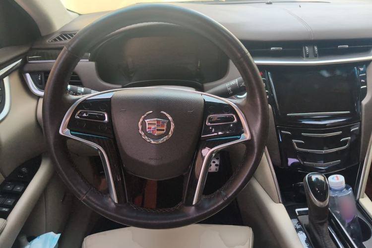 Used Cadillac XTS 2014 28T Platinum Edition Steering Wheel