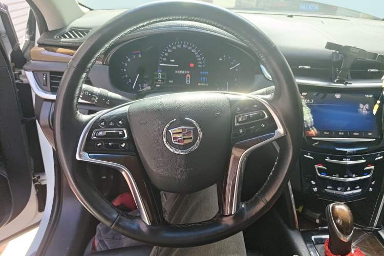 Used Cadillac XTS 2014 28T Elite Edition Steering Wheel