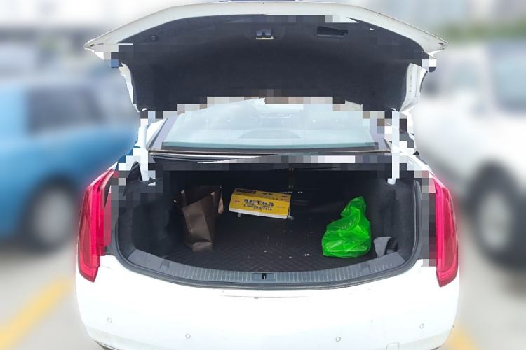 Used Cadillac XTS 2014 28T Comfort Version Trunk