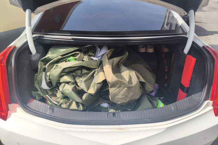 Used Cadillac XTS 2014 28T Platinum Edition Trunk